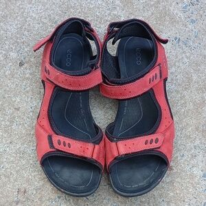 ECCO All TERRAIN LITE Women's Red and Black Sandals In‎ Good Condition